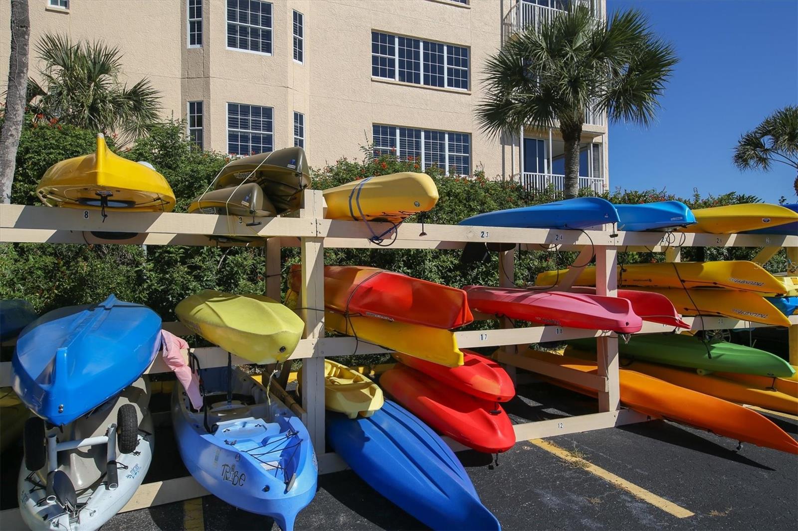 HARBOR TOWERS Y & R - Residential