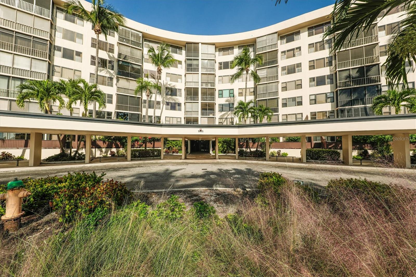 HARBOR TOWERS Y & R - Residential