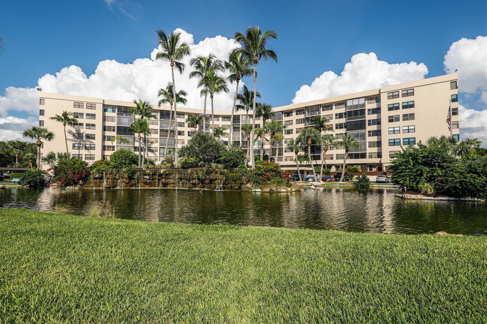 HARBOR TOWERS Y & R - Residential