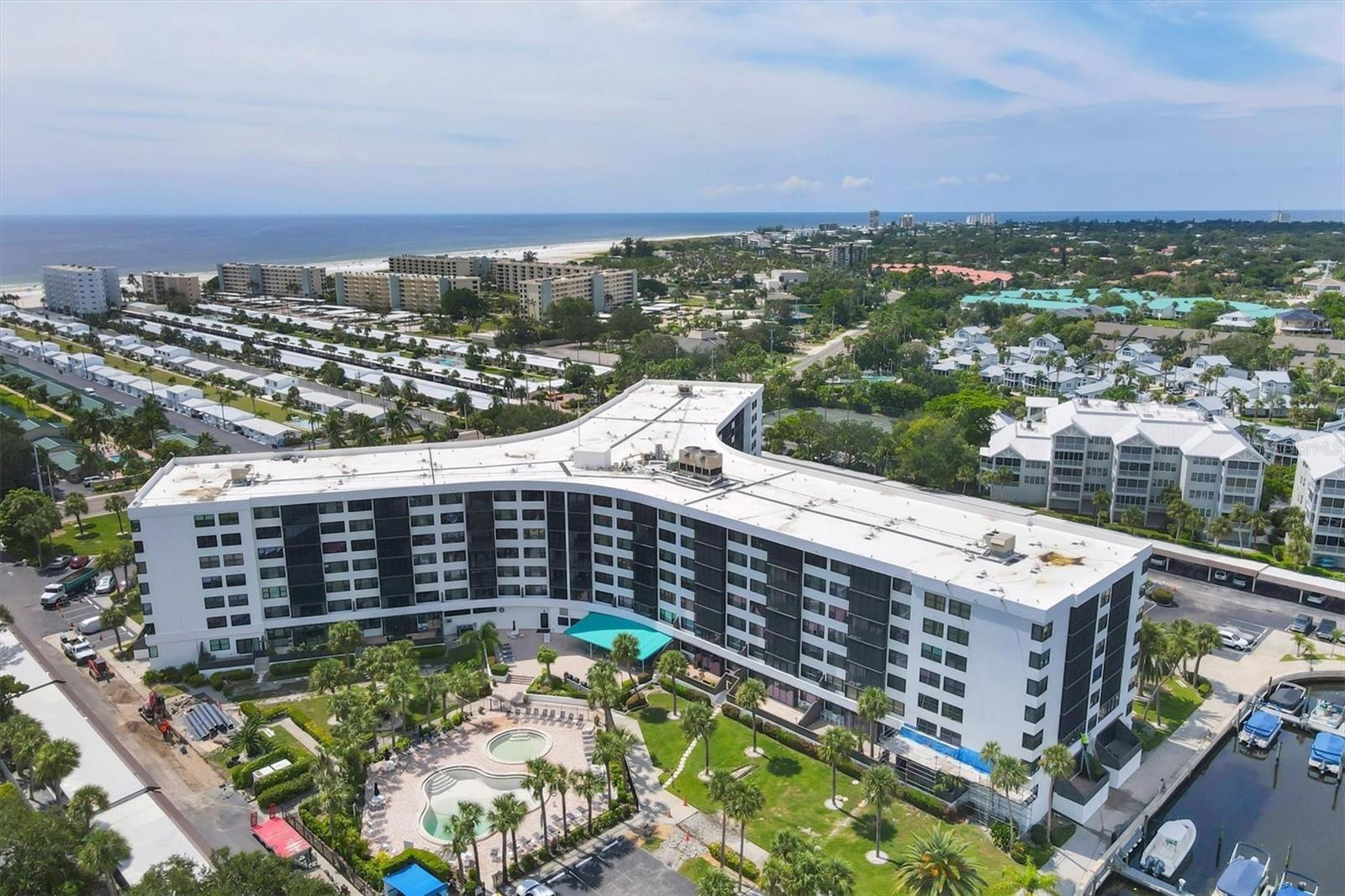 HARBOR TOWERS Y & R - Residential