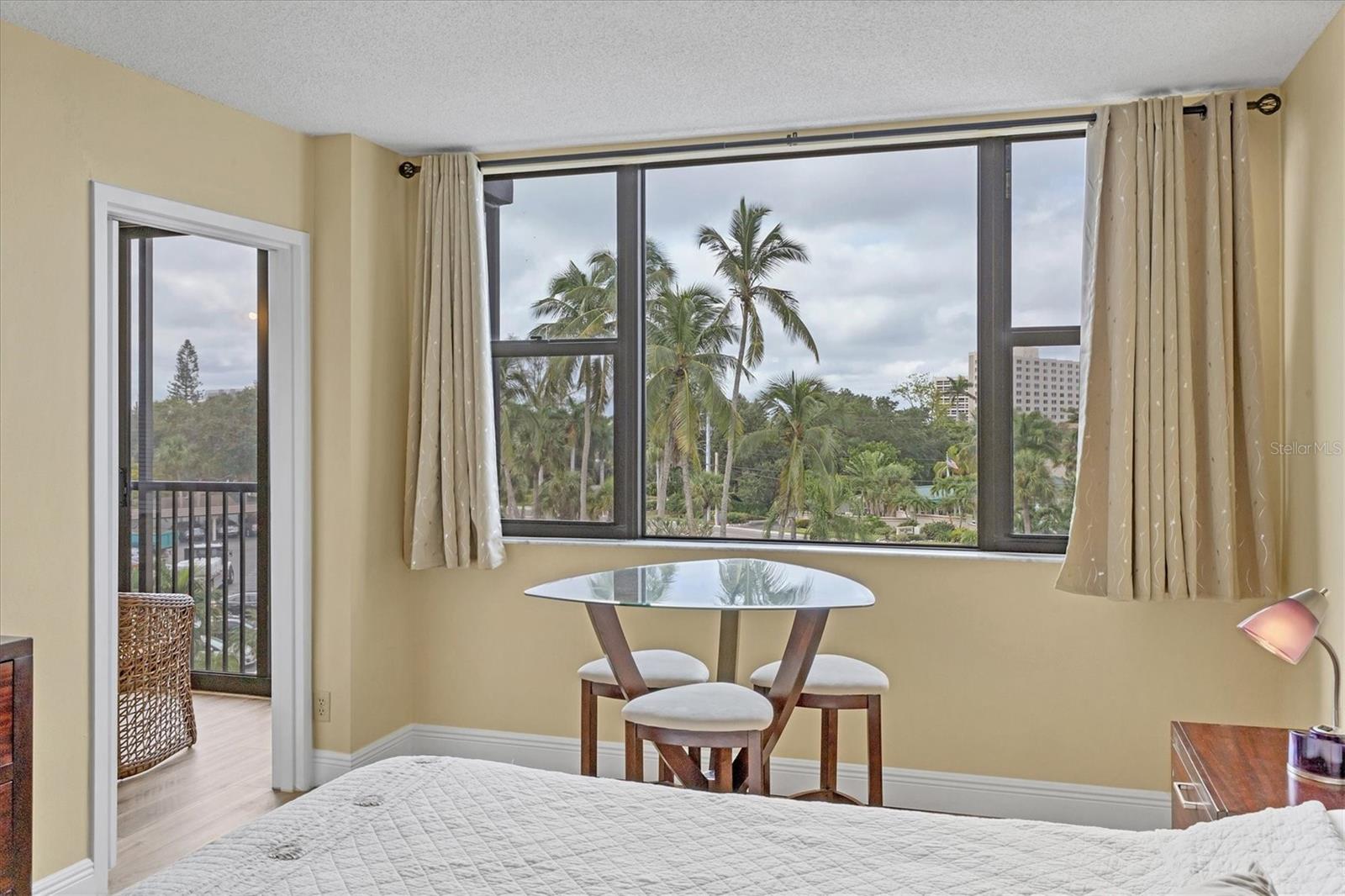 HARBOR TOWERS Y & R - Residential