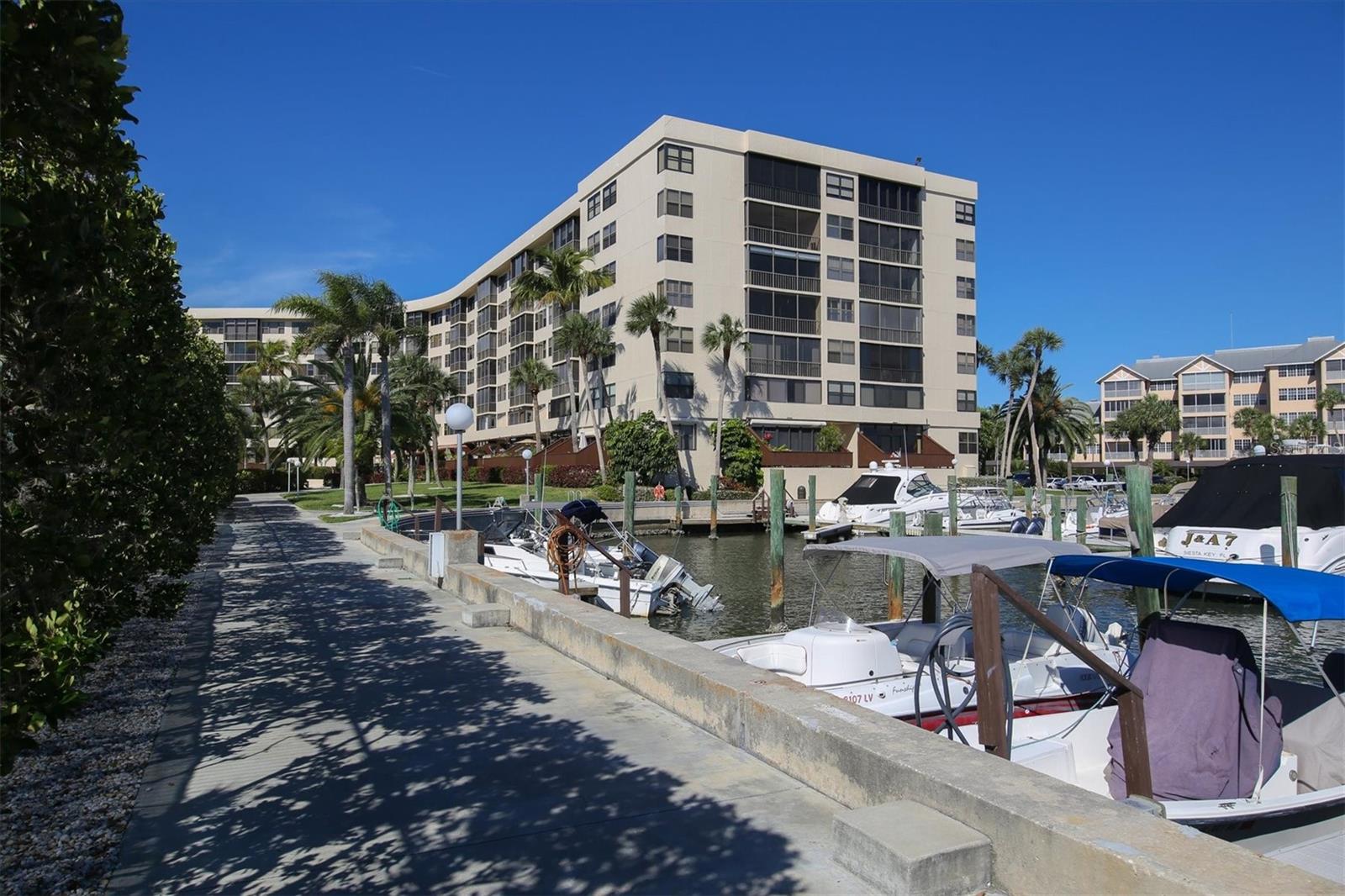 HARBOR TOWERS Y & R - Residential