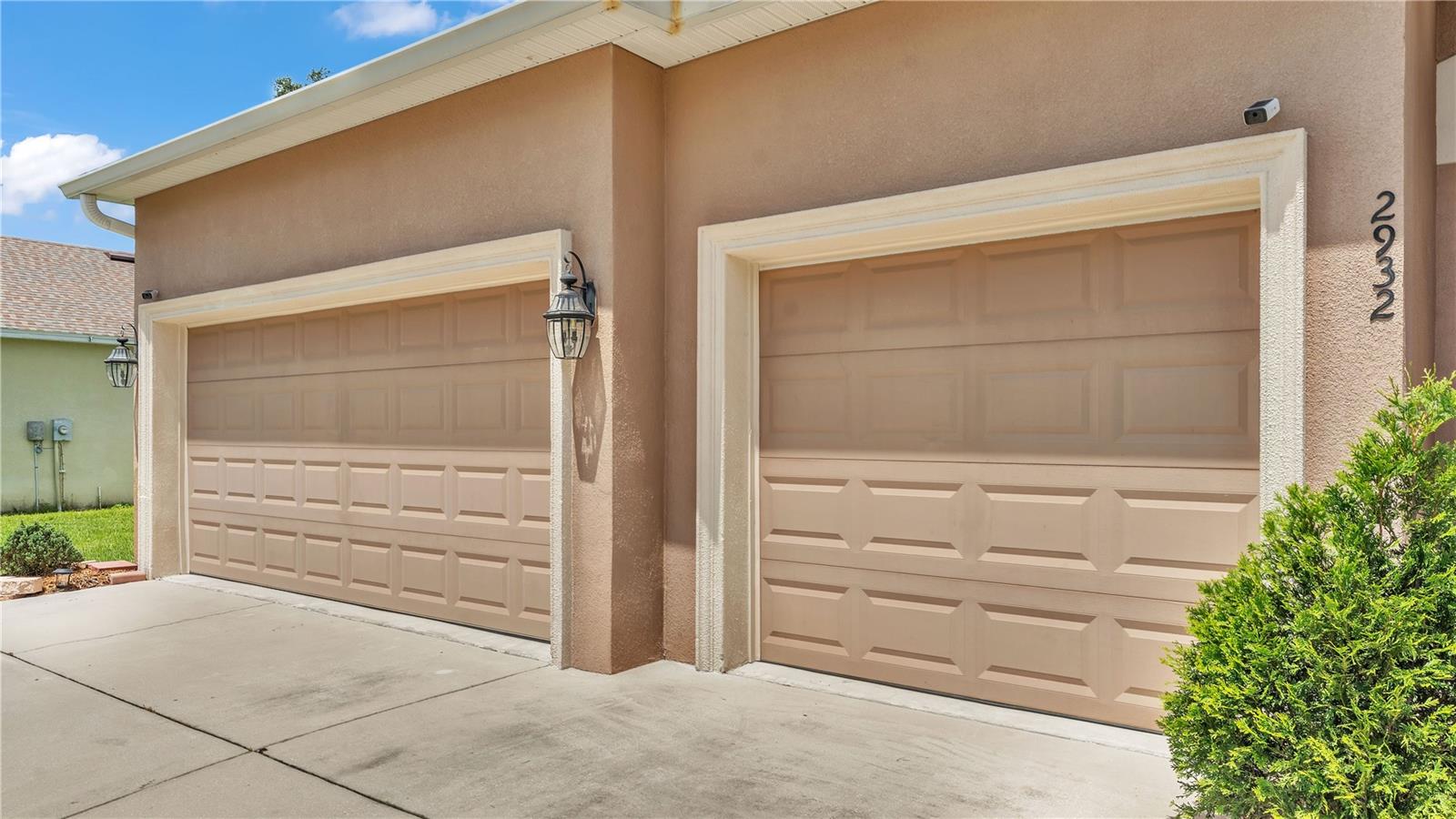 BLACKWATER OAKS - Residential