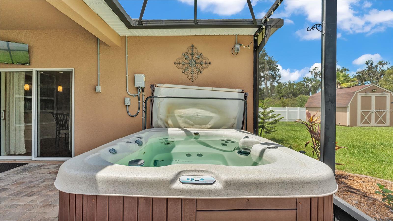 2932 BLACKWATER OAKS DRIVE