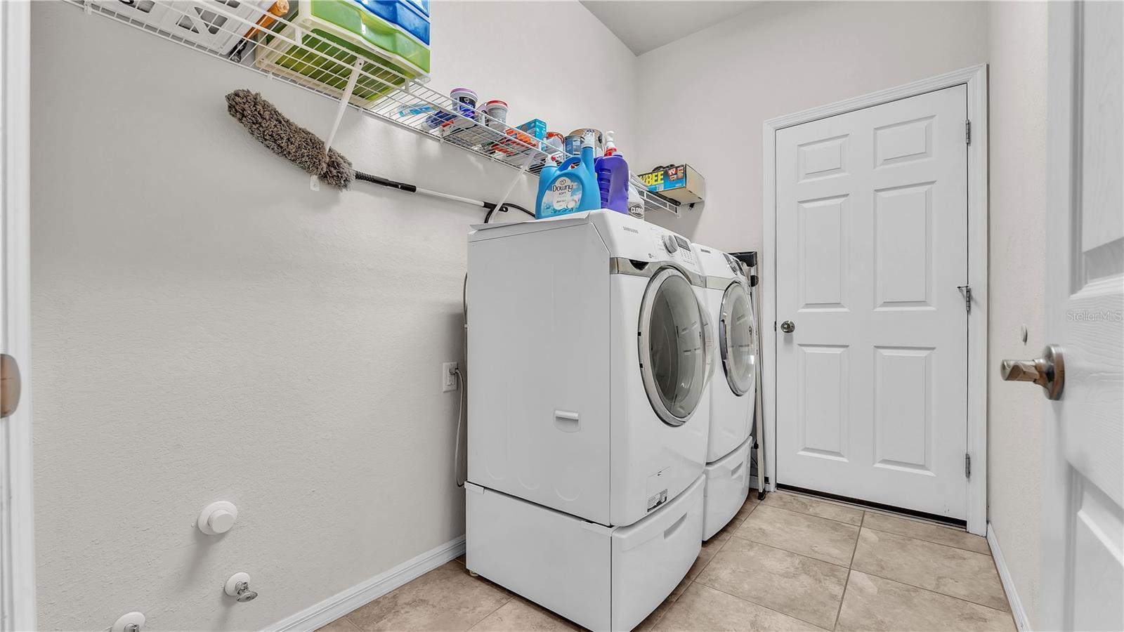 BLACKWATER OAKS - Residential