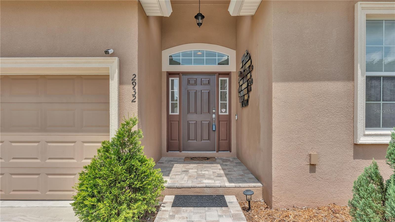 2932 BLACKWATER OAKS DRIVE