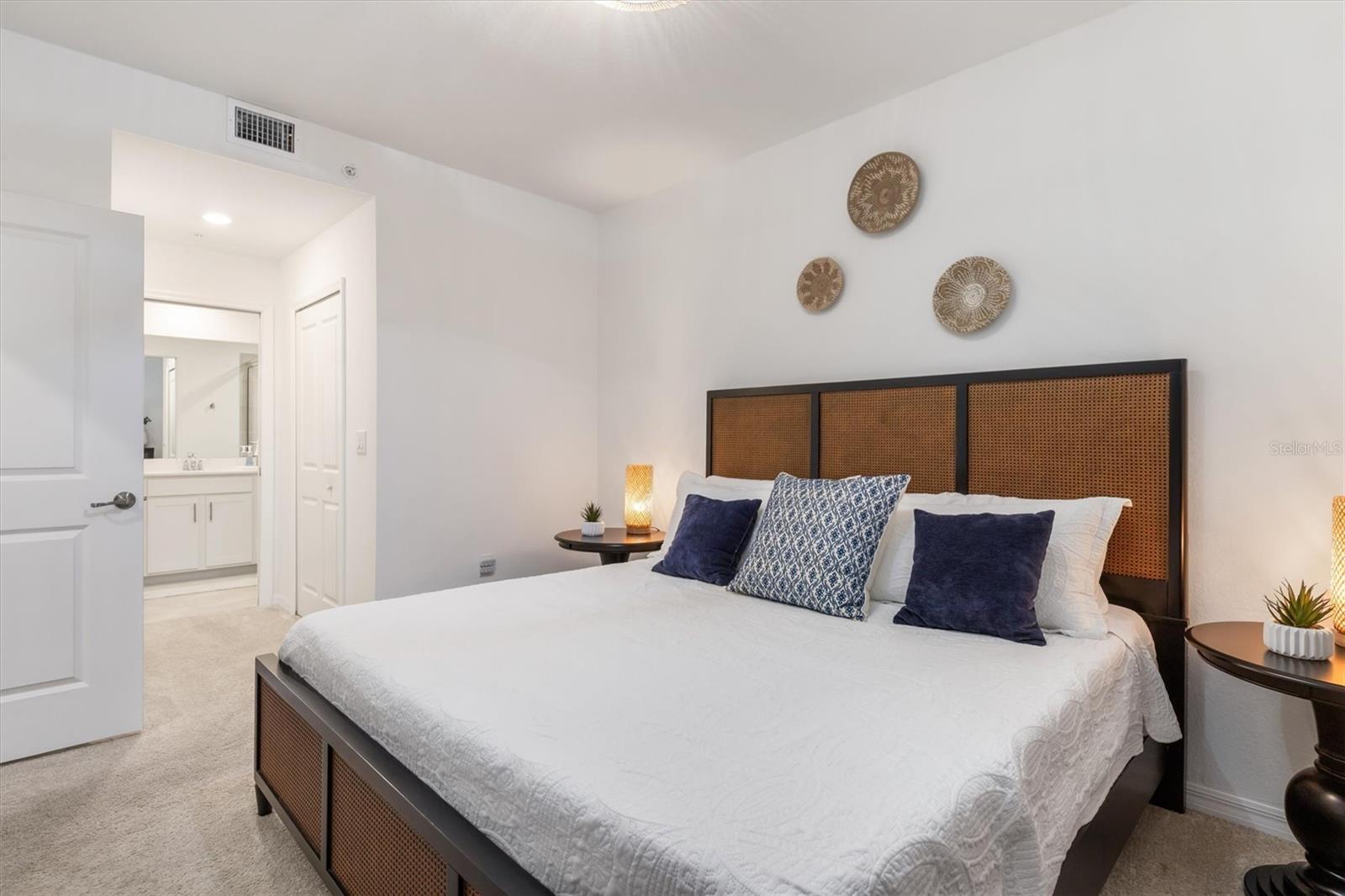 WELLEN PARK GOLF & COUNTRY CLUB - Residential