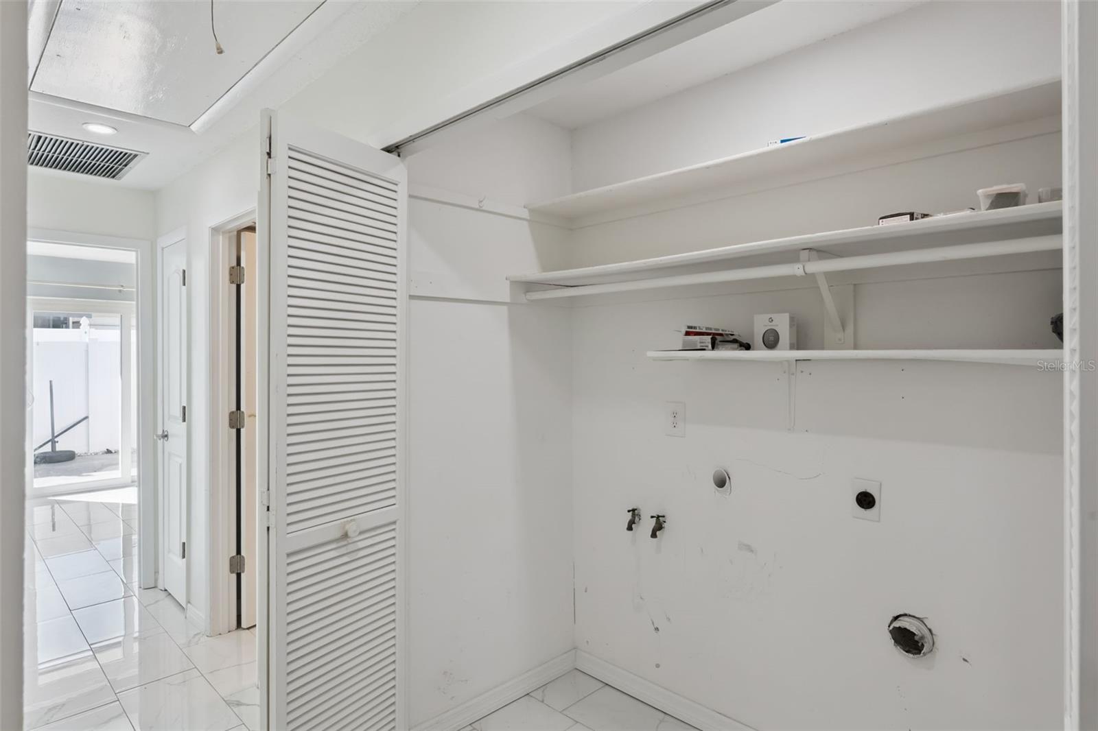 PARK LAKE VILLAS CONDO - Residential