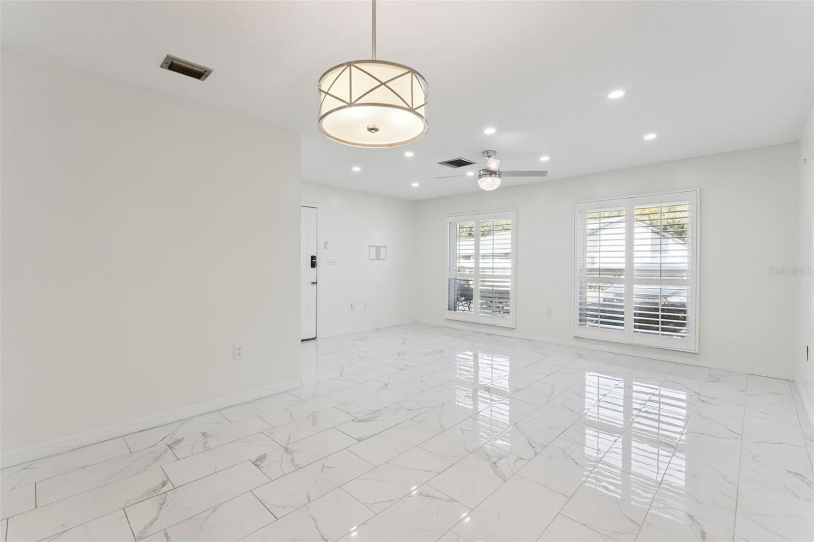 PARK LAKE VILLAS CONDO - Residential