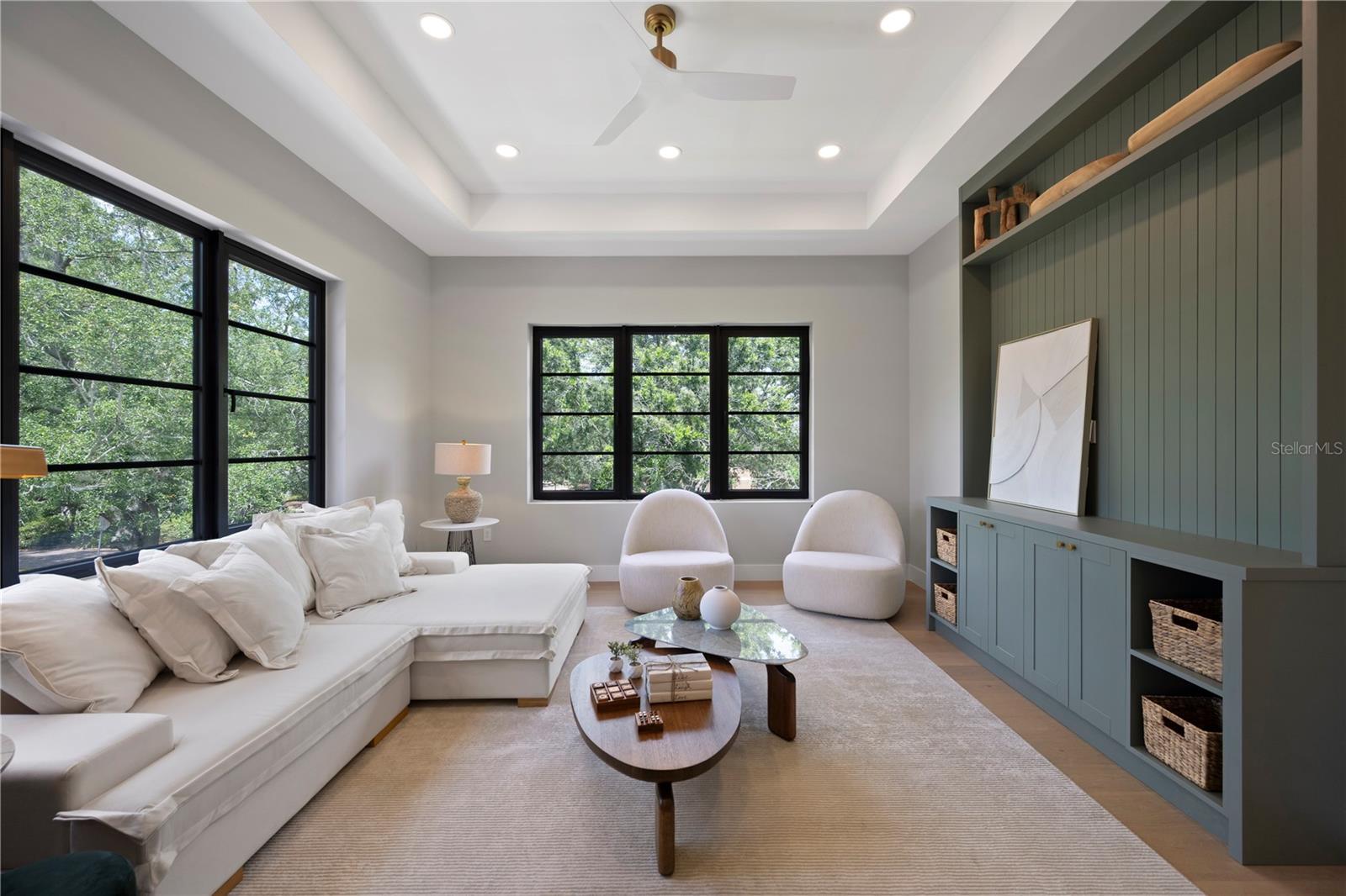 FOREST HILLS - Residential