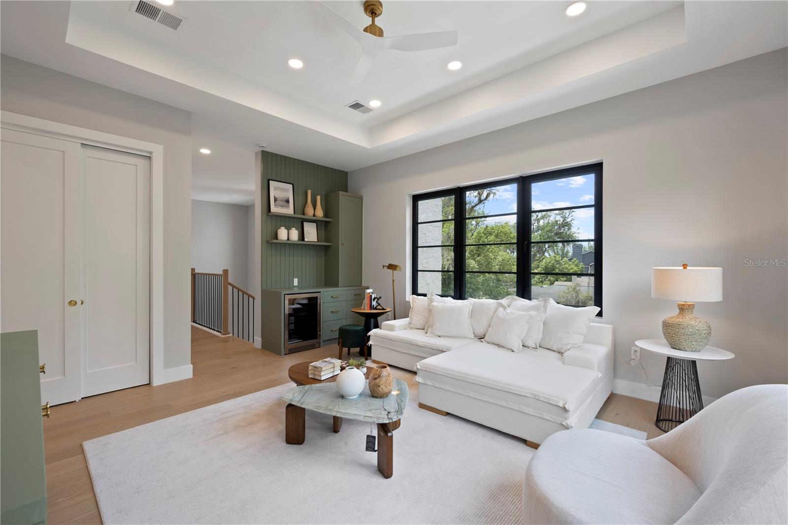 FOREST HILLS - Residential