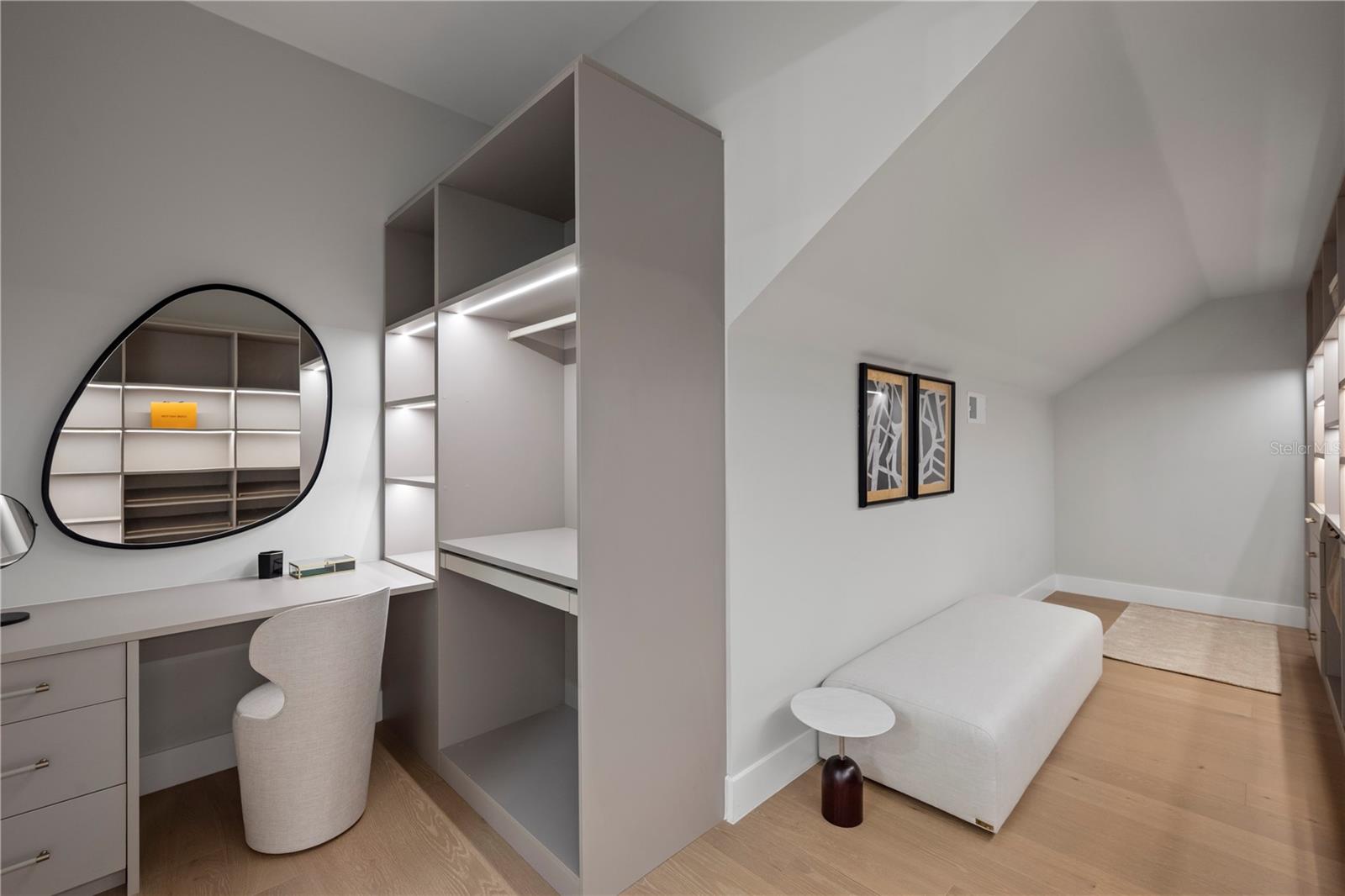 FOREST HILLS - Residential