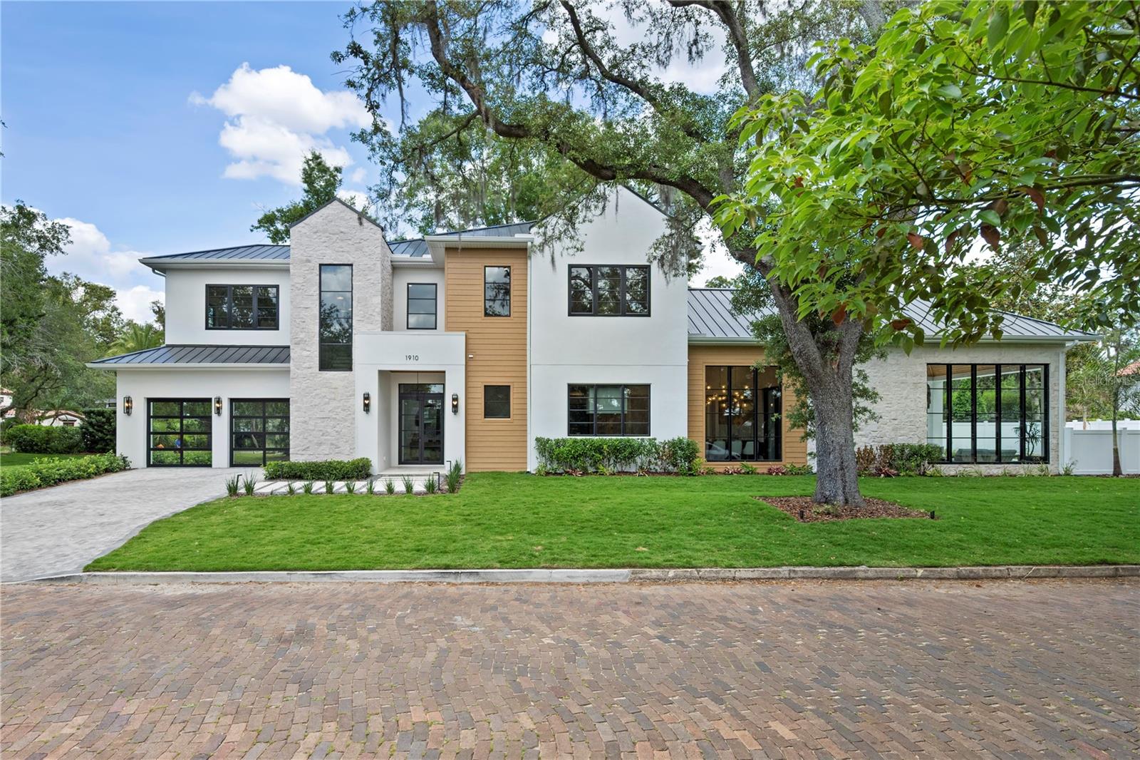 FOREST HILLS - Residential