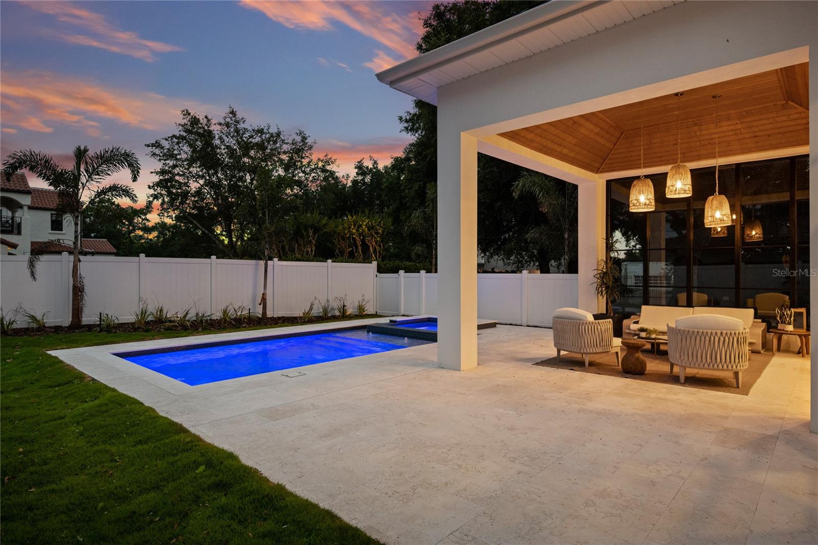 FOREST HILLS - Residential