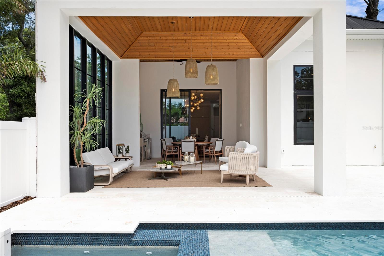 FOREST HILLS - Residential