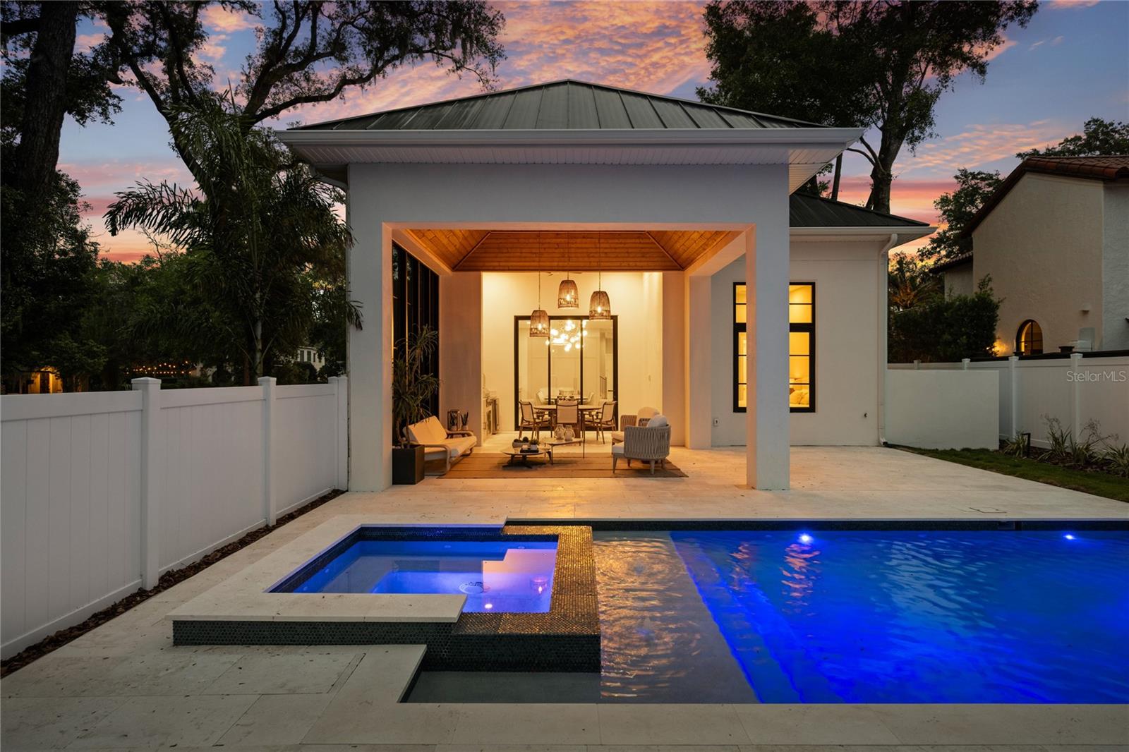 FOREST HILLS - Residential
