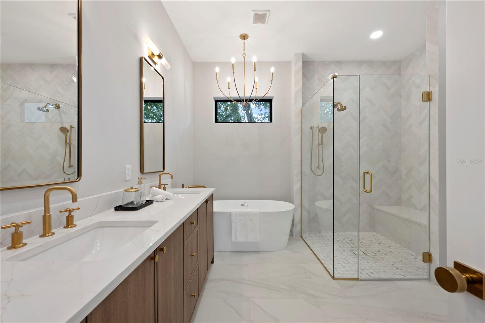 FOREST HILLS - Residential