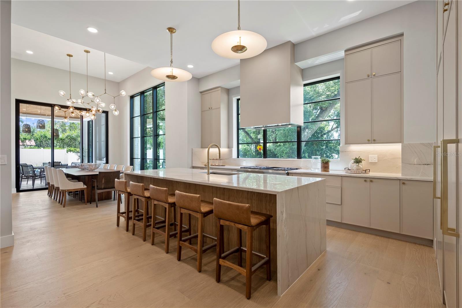 FOREST HILLS - Residential