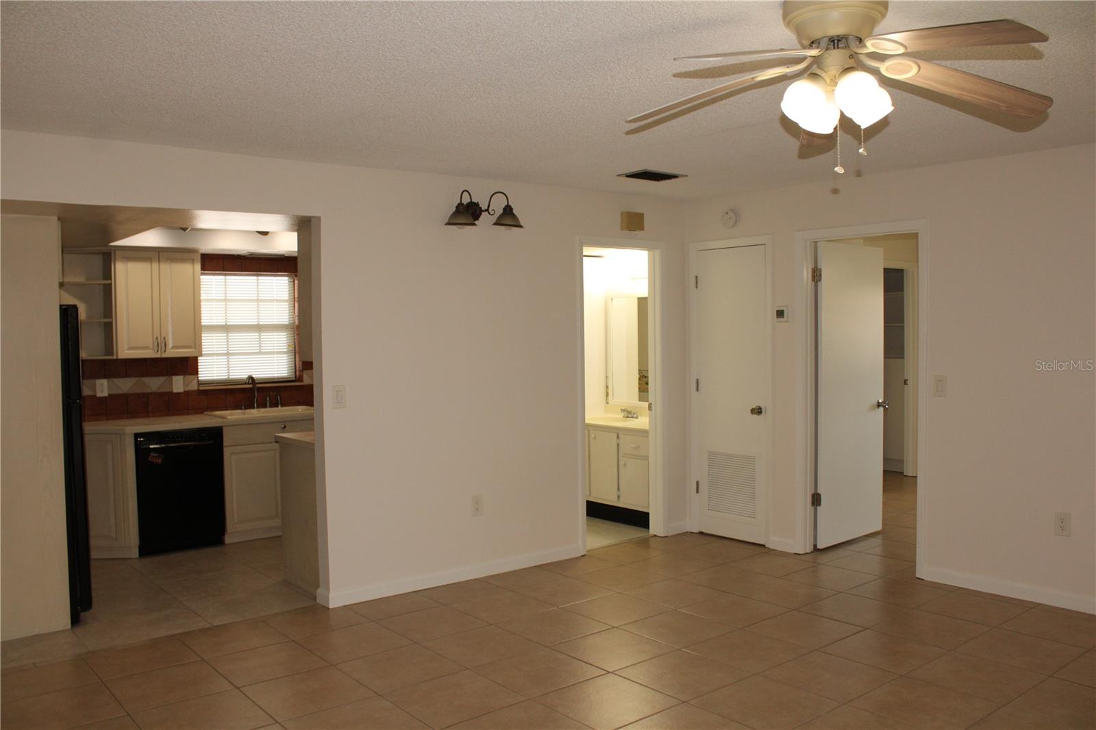 SABAL PALM GARDENS PH II - Residential Lease