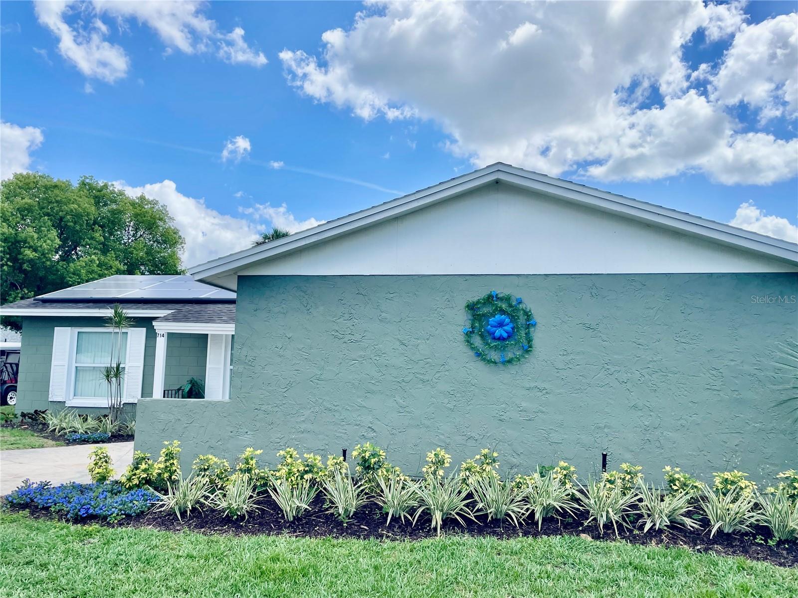714 WEST COURT