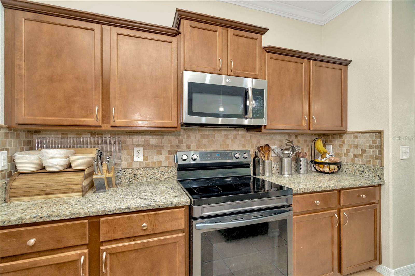 SHELL POINT MANOR - Residential