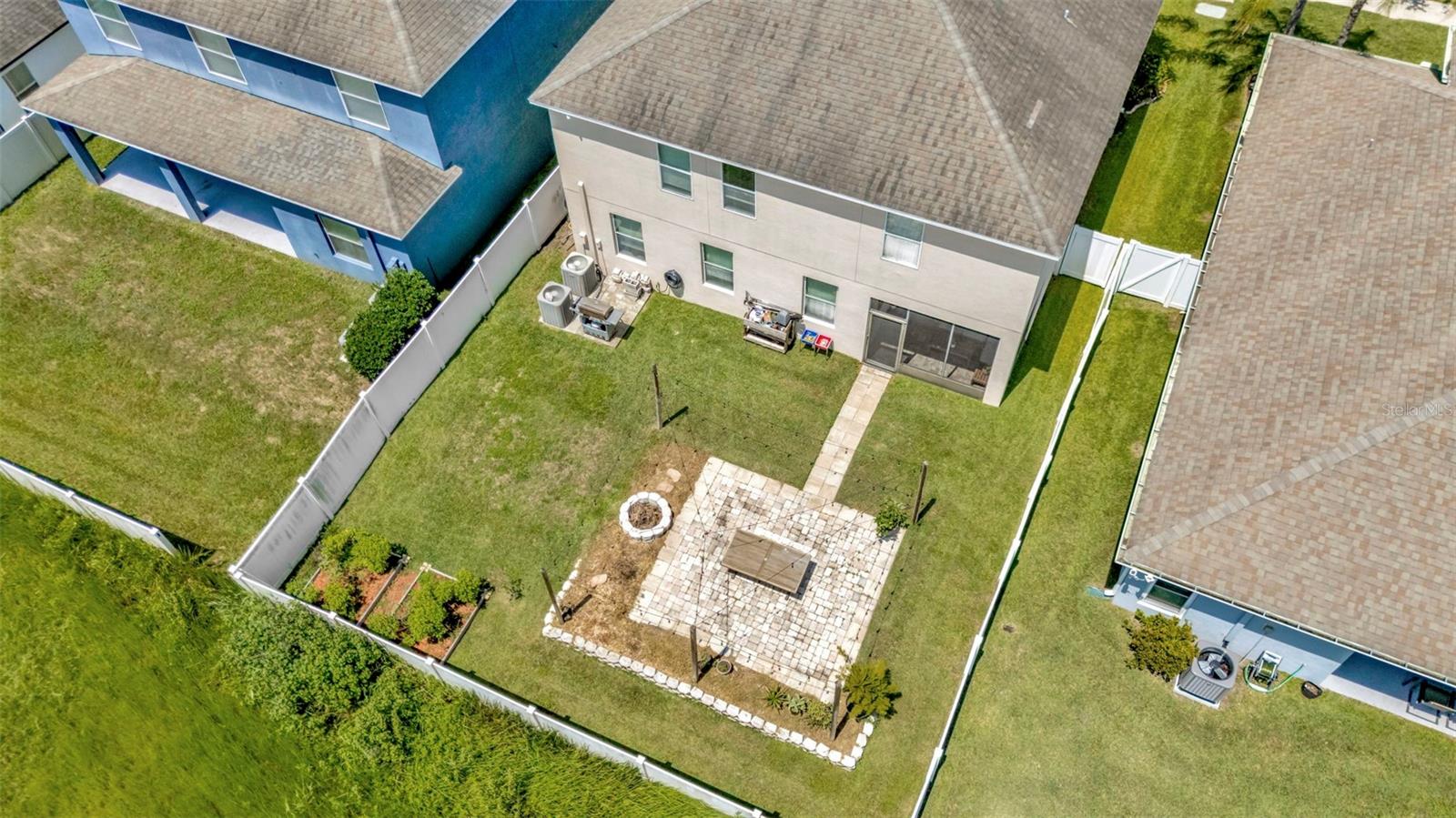 SHELL POINT MANOR - Residential