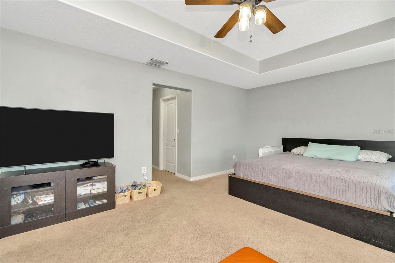 SHELL POINT MANOR - Residential