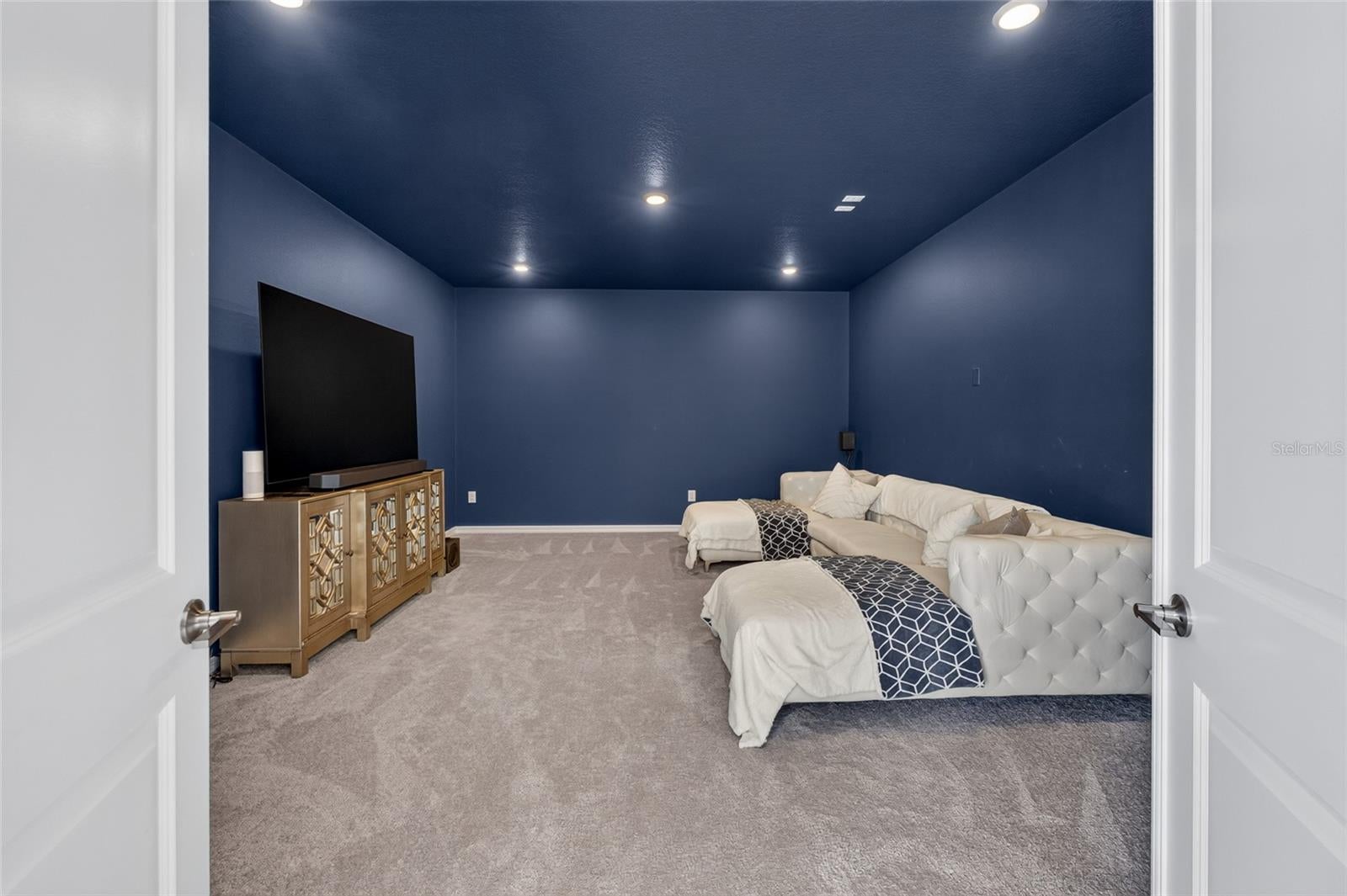 33751 LANDSMAN LOOP