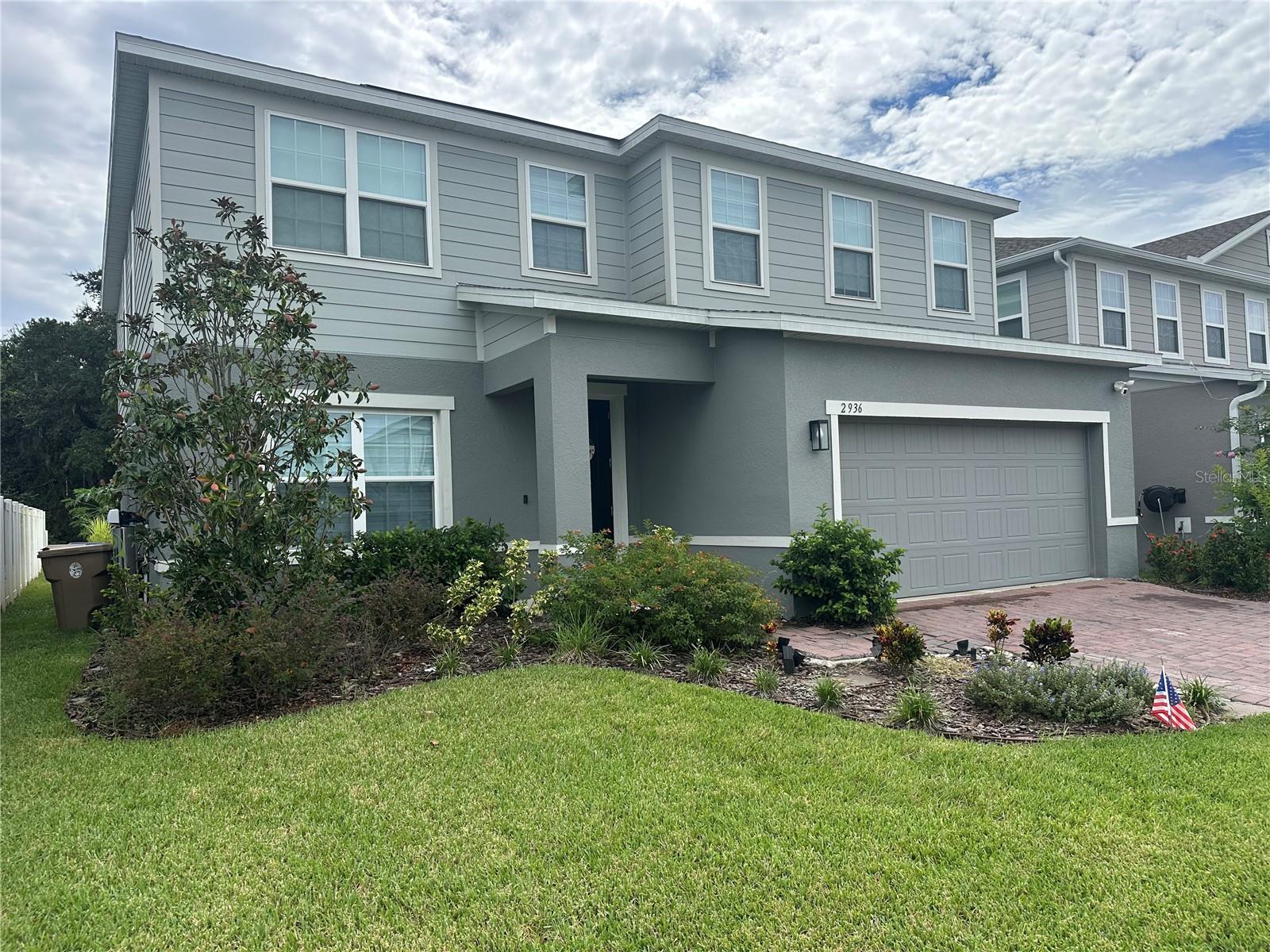 CREEKSIDE - Residential