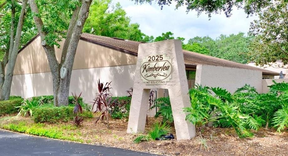 KIMBERLEA CONDO 02 - Residential