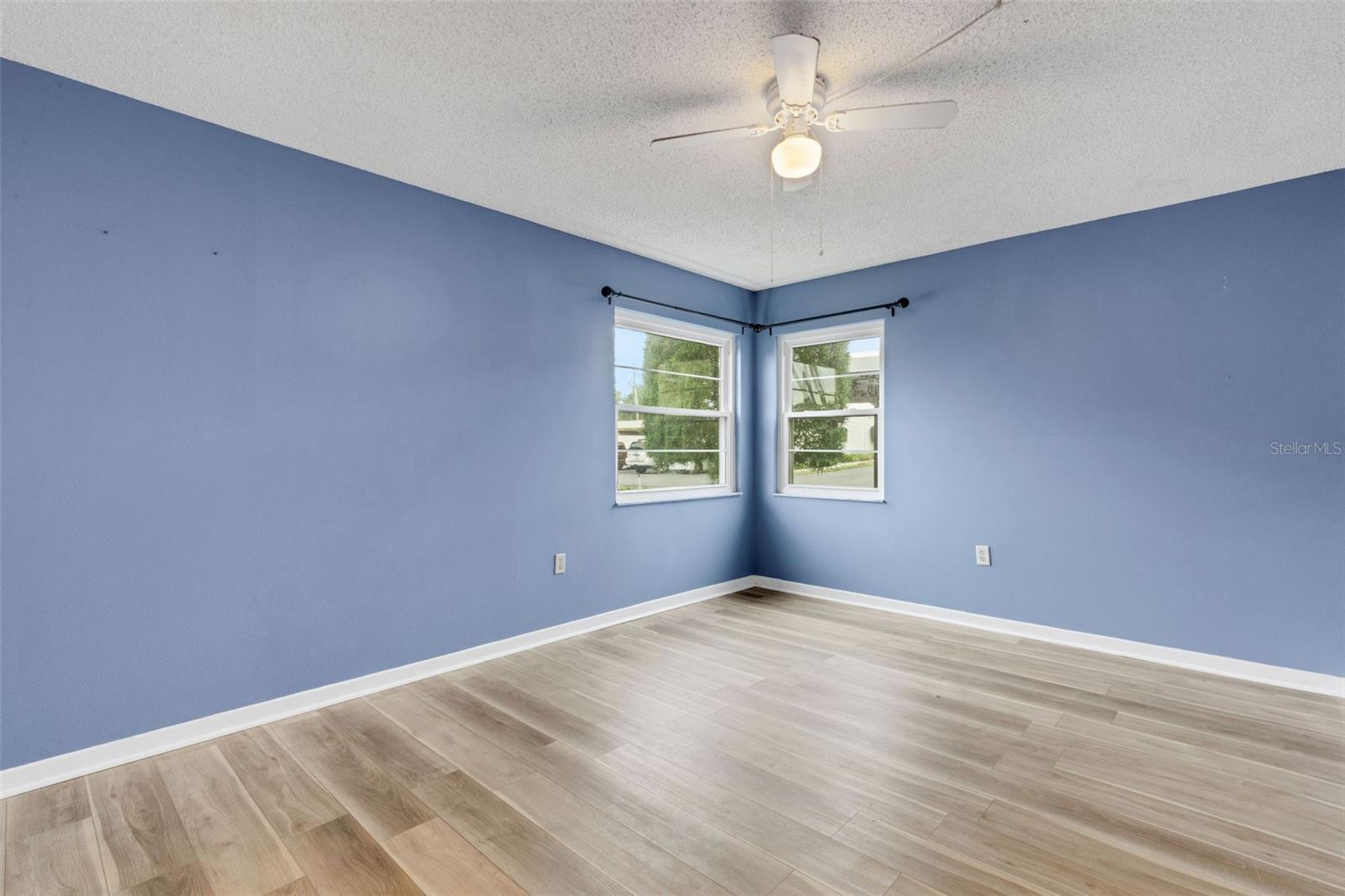 KIMBERLEA CONDO 02 - Residential