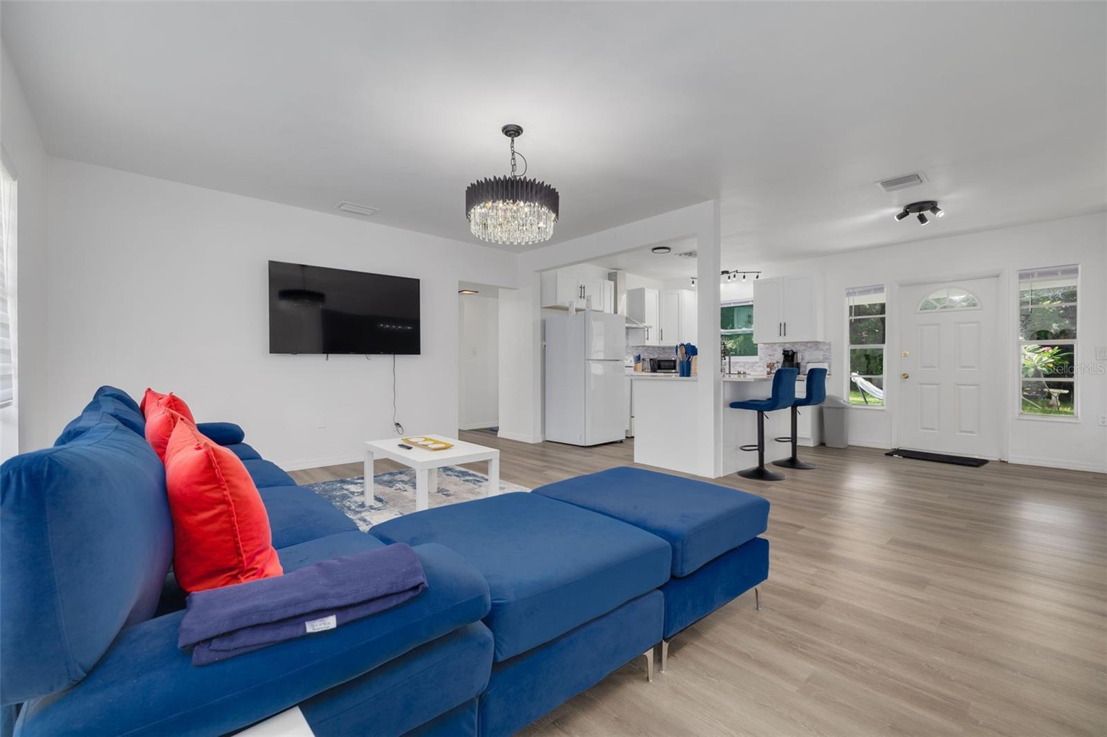 PALM TERRACE - Residential Lease