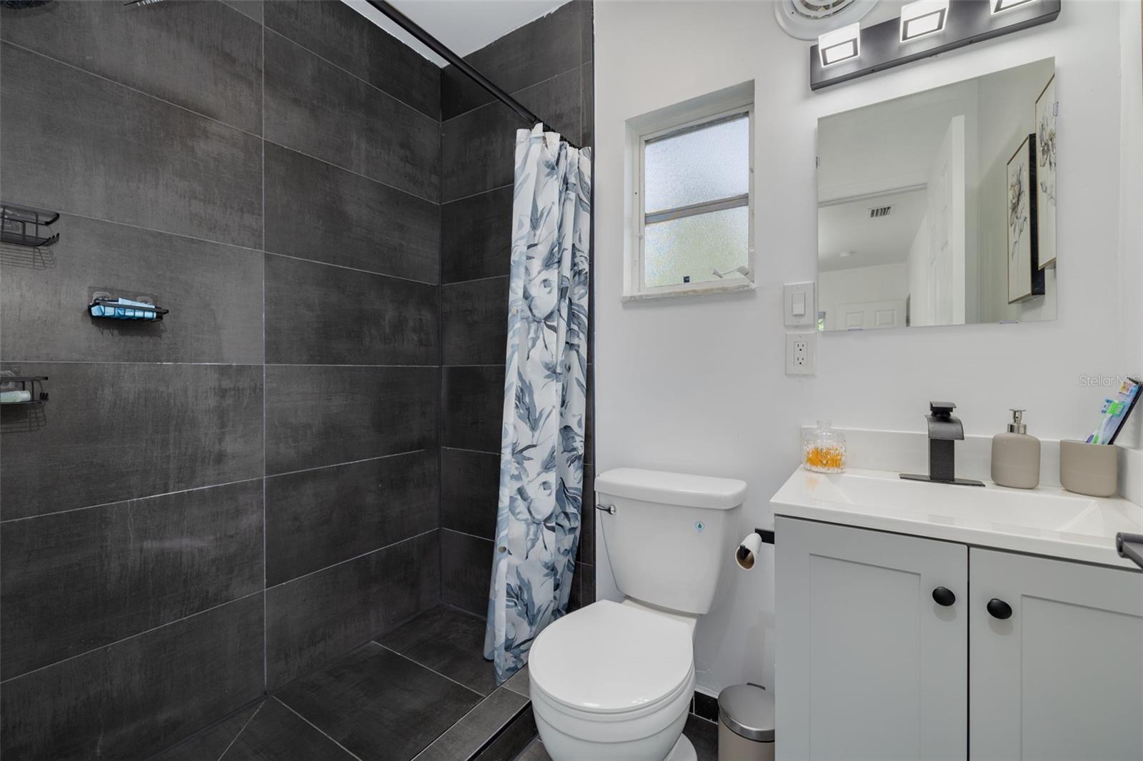 PALM TERRACE - Residential Lease