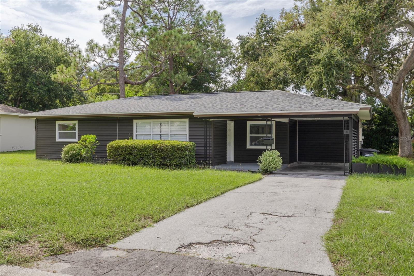 PALM TERRACE - Residential Lease