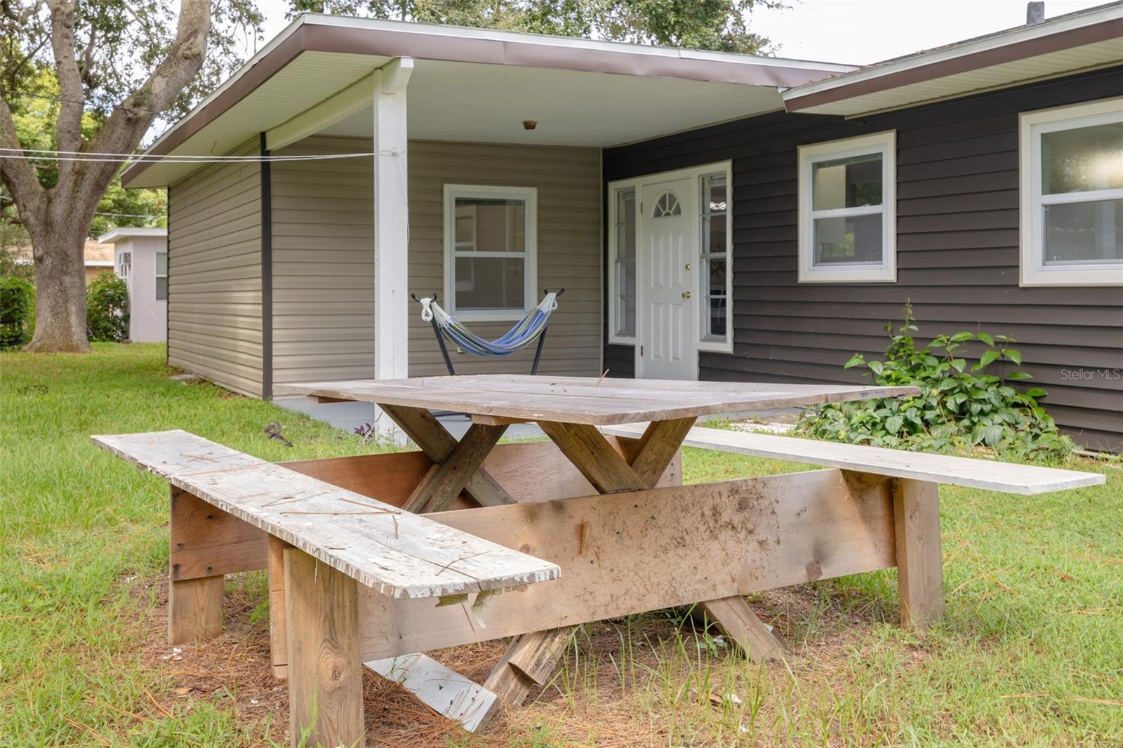 PALM TERRACE - Residential Lease