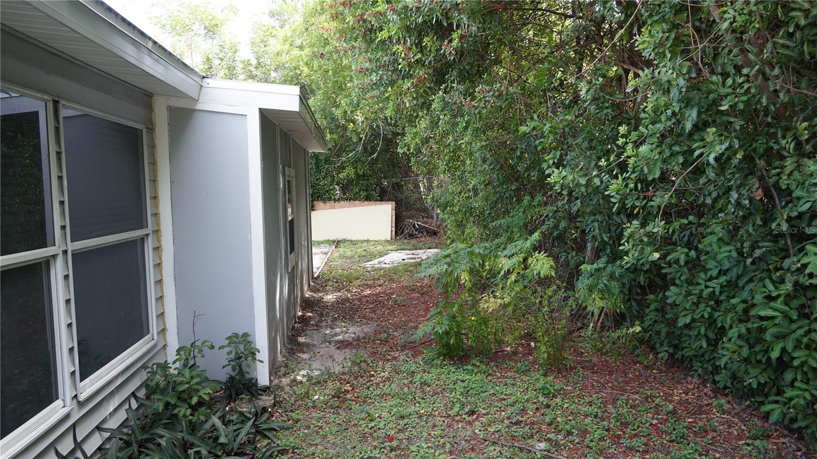 21883 BUXTON AVENUE, PORT CHARLOTTE, FL, 33952 3 21883 BUXTON AVENUE