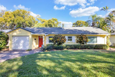 A home in WINTER PARK