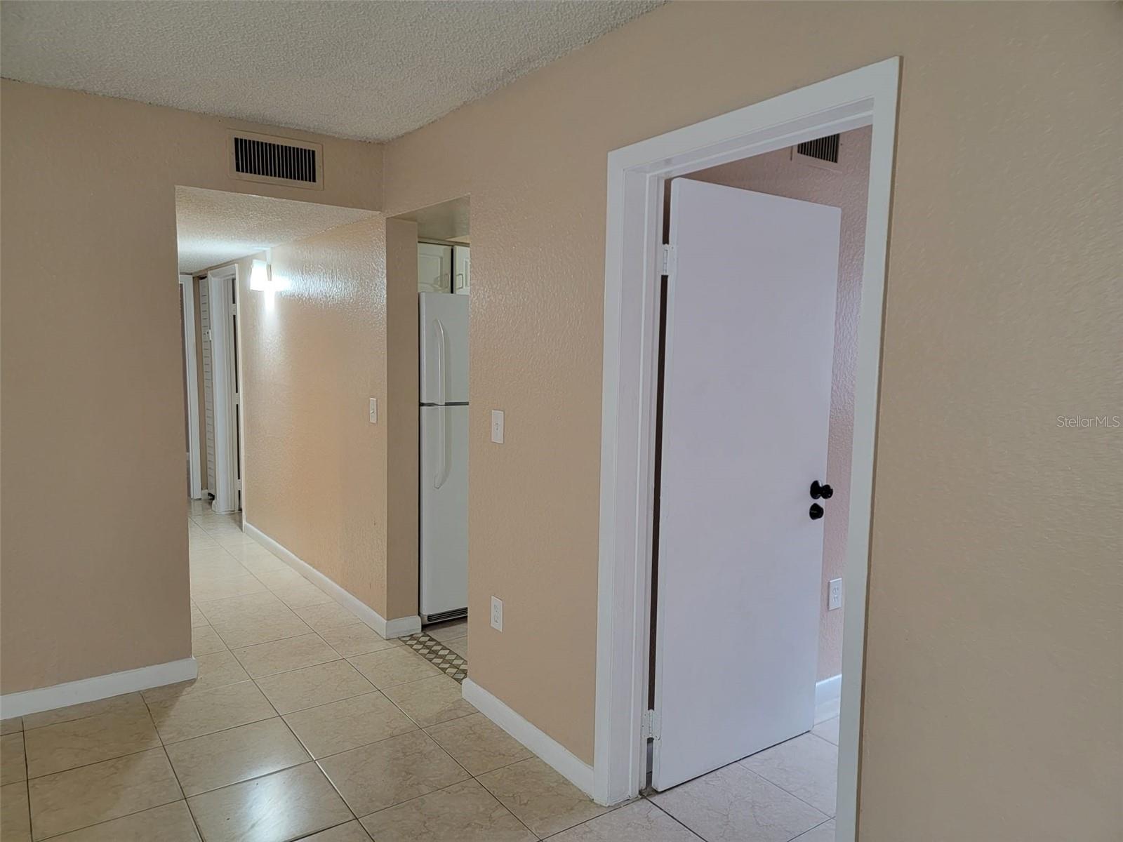 PLAZA DE LAS FUENTES CONDO - Residential