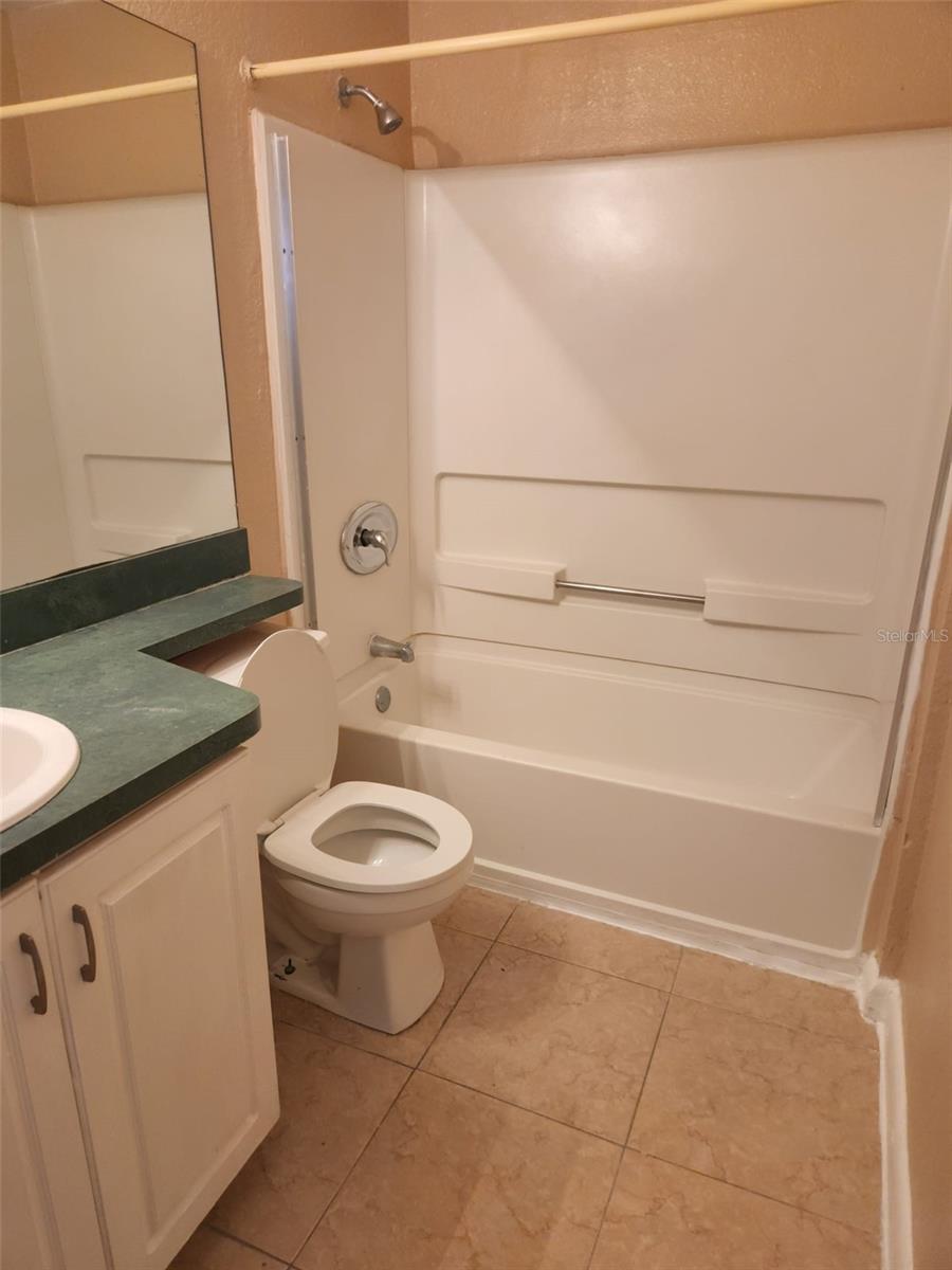 PLAZA DE LAS FUENTES CONDO - Residential