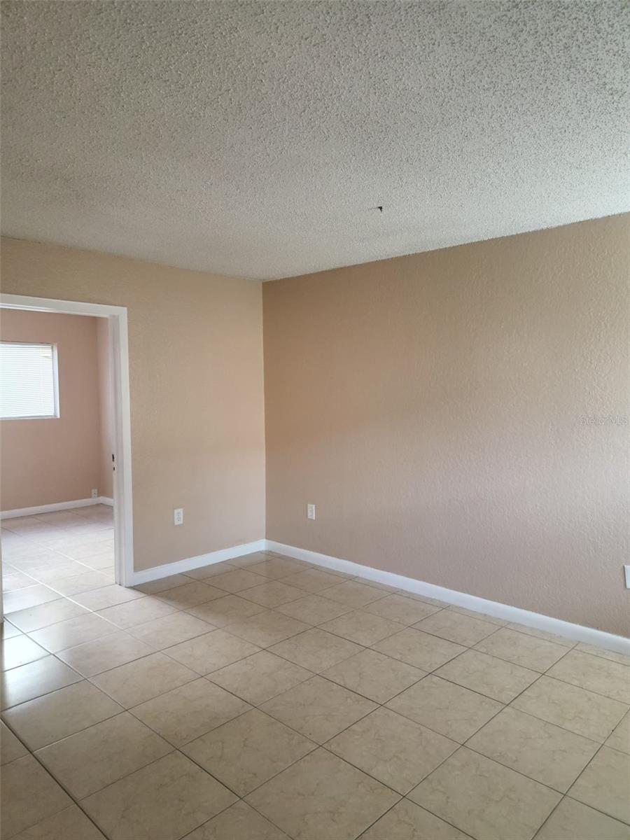 PLAZA DE LAS FUENTES CONDO - Residential