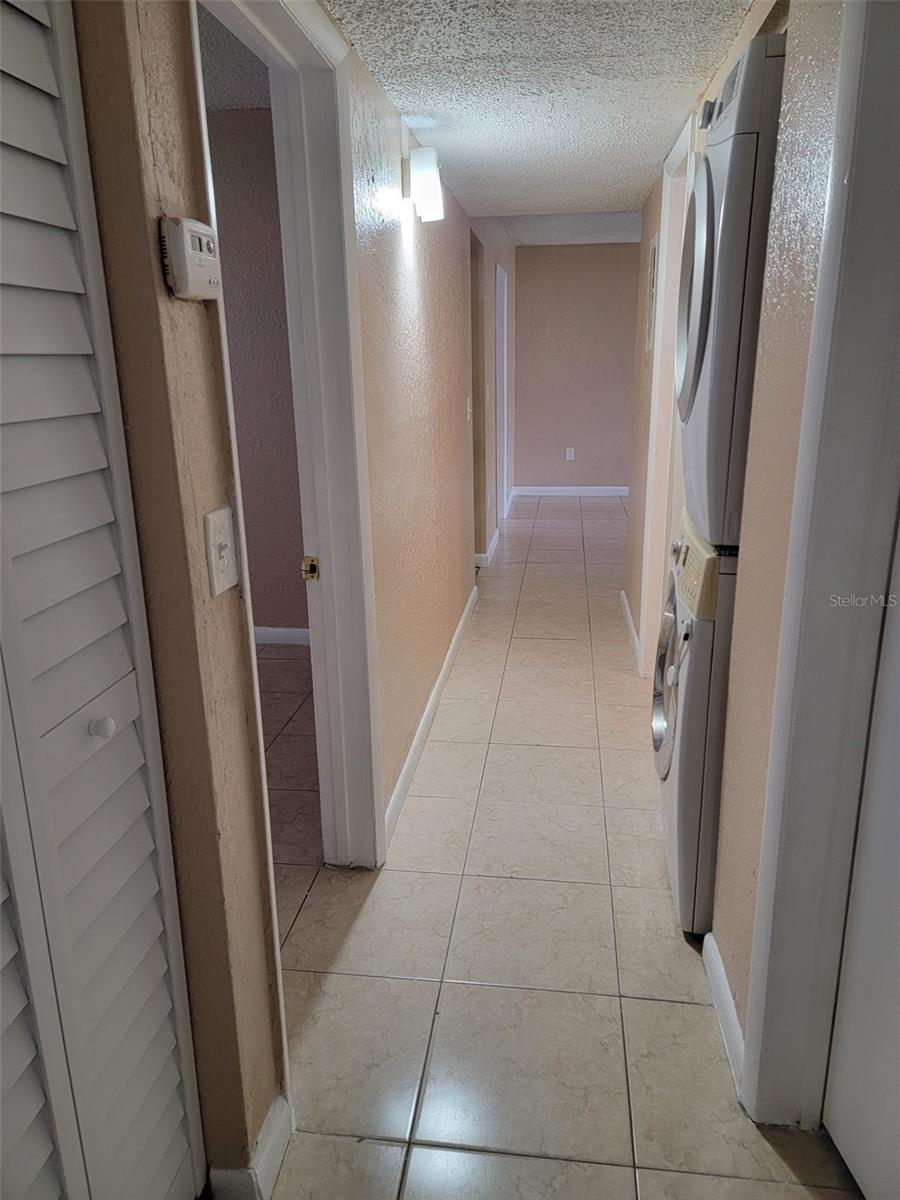 PLAZA DE LAS FUENTES CONDO - Residential