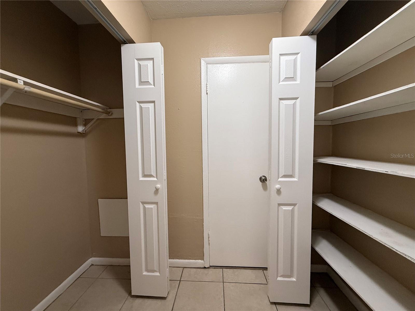 TEMPLE CREST UNIT 1 - Residential Lease