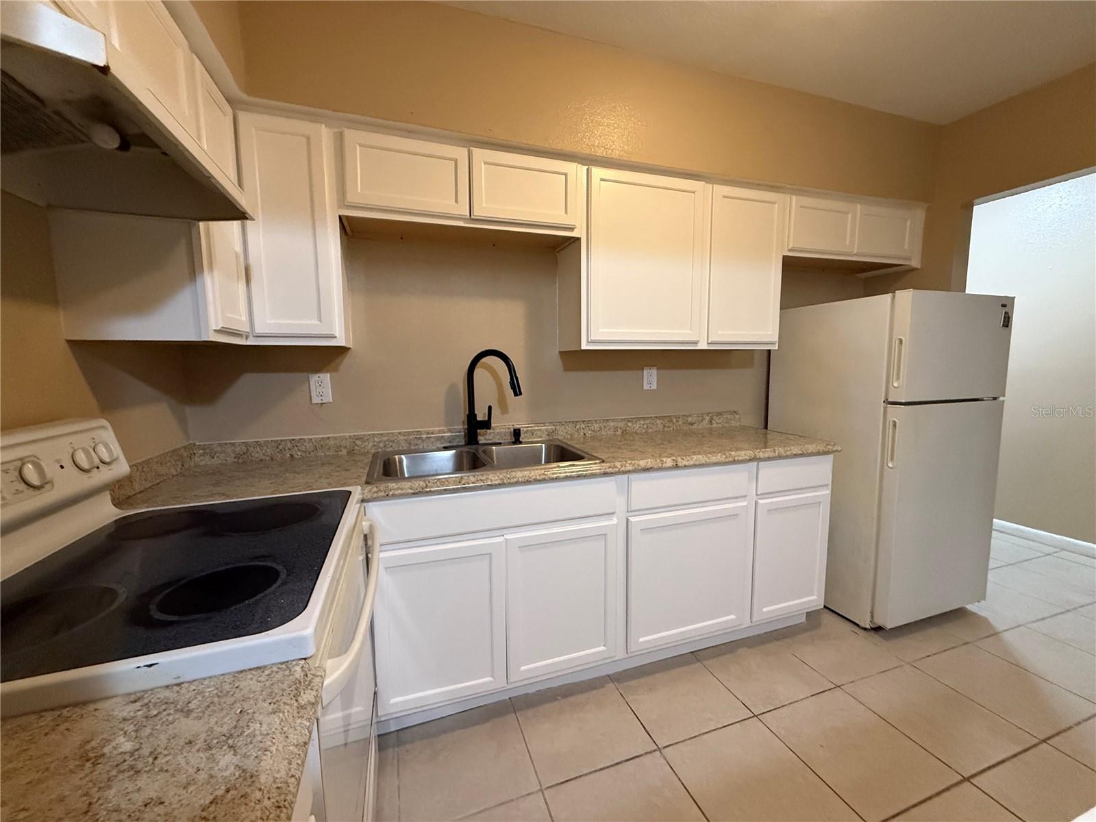 TEMPLE CREST UNIT 1 - Residential Lease