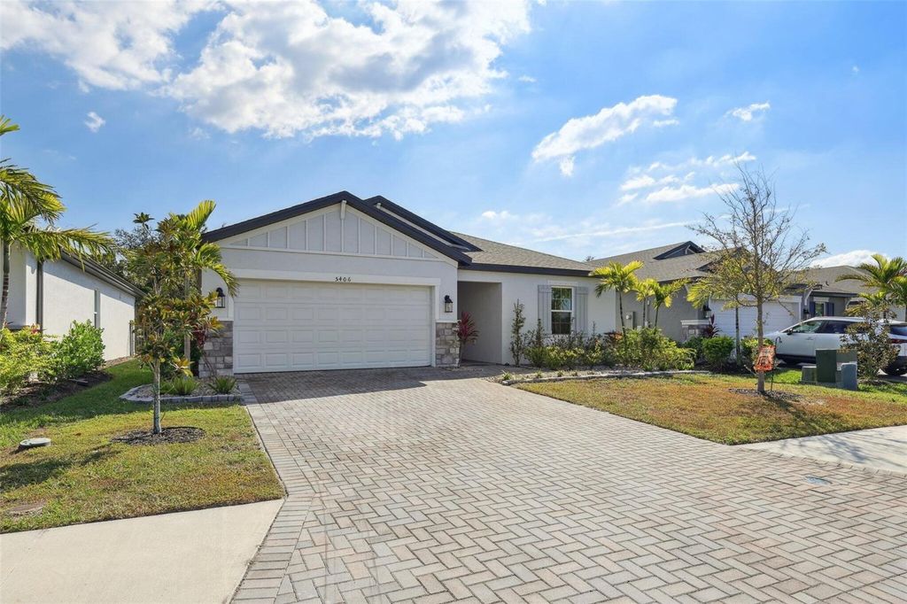 Photo of 5406 Patano Loop, Palmetto, FL 34221 (MLS # O6362987)
