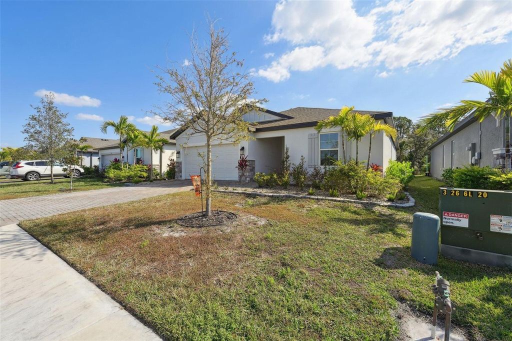 Photo of 5406 Patano Loop, Palmetto, FL 34221 (MLS # O6362987)