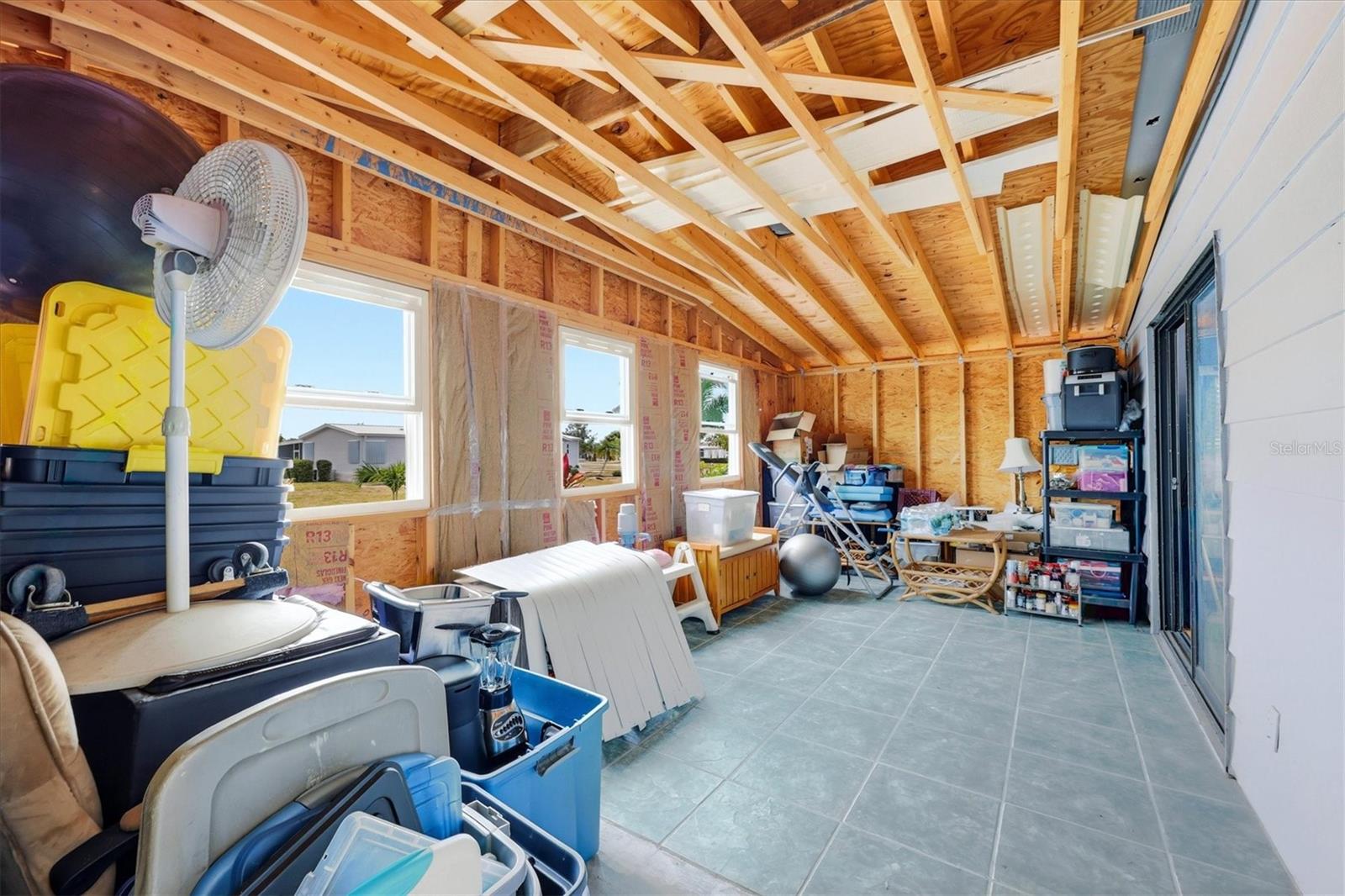 LEMON BAY ISLES PH 02 - Residential
