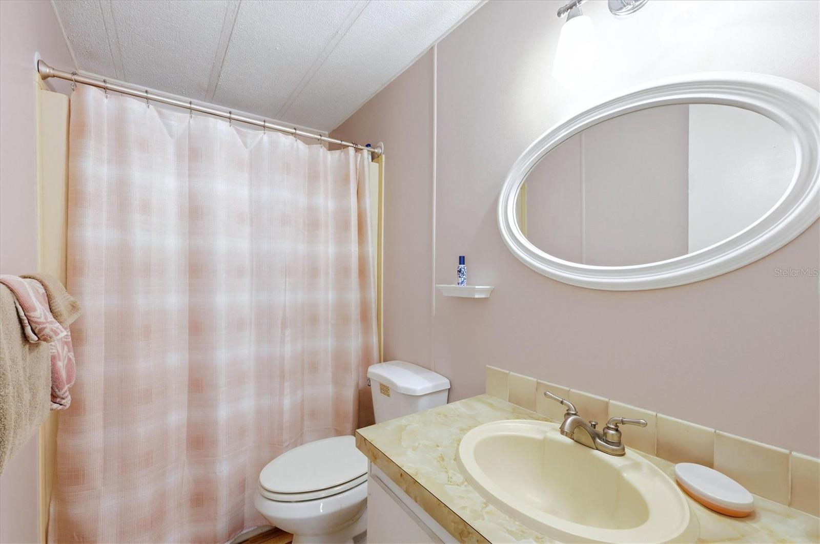 LEMON BAY ISLES PH 02 - Residential