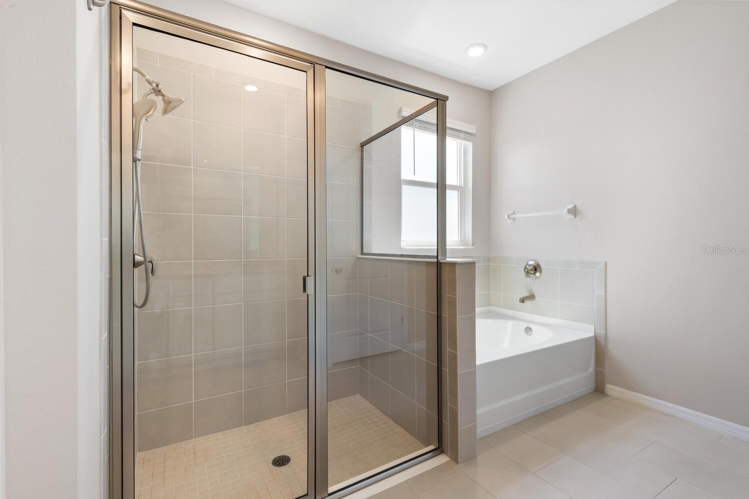 PROMENADE ESTATES PH II - Residential