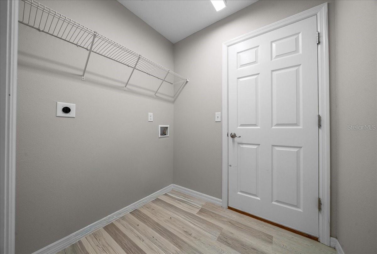 SILVER SPGS SHORES UN #32 - Residential