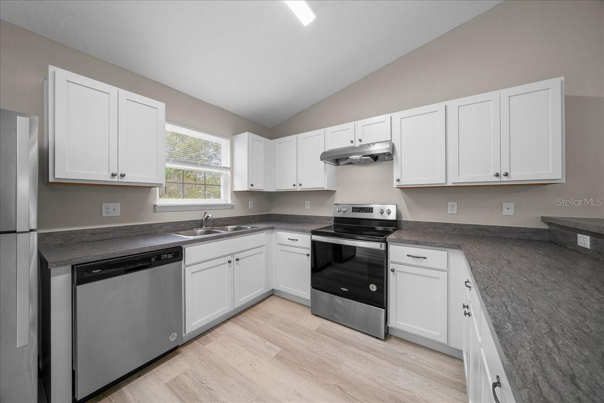 SILVER SPGS SHORES UN #32 - Residential